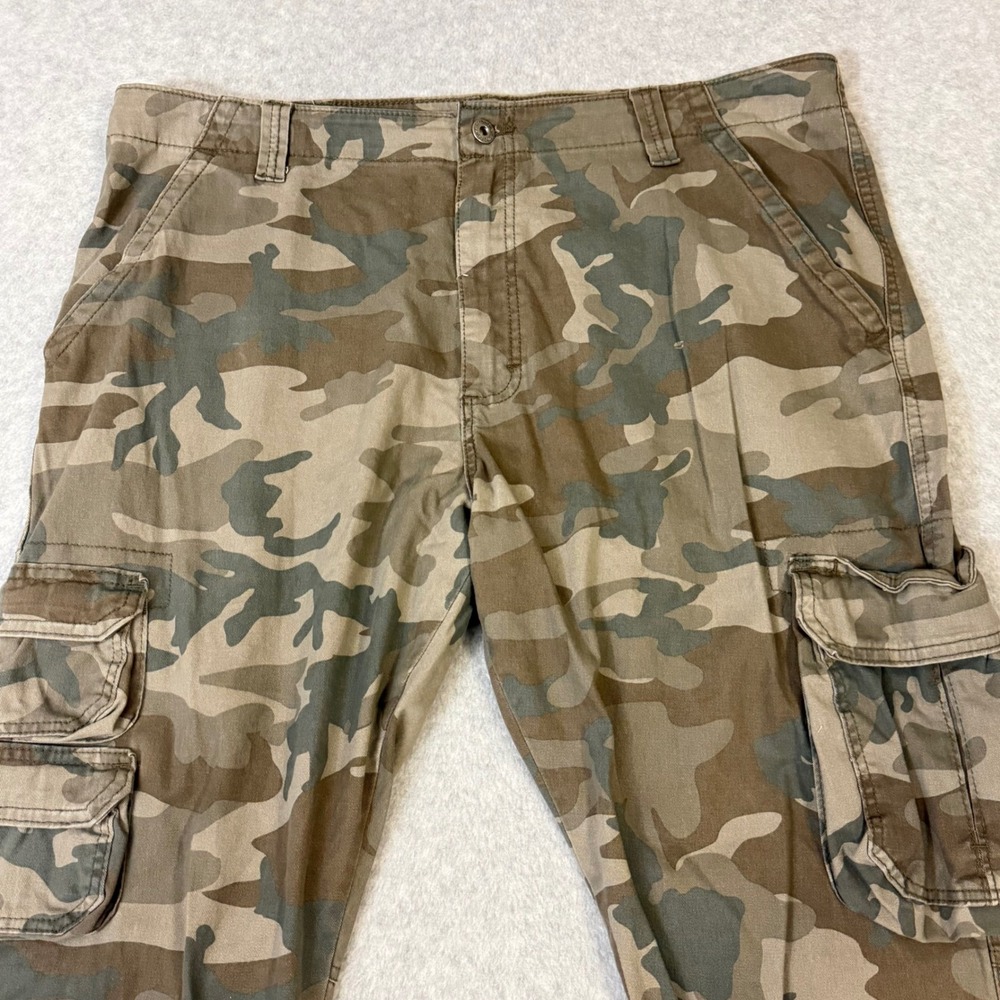 Wrangler Mens Regular Taper Camo Cargo Pants Grn/Brown Woodland Camouflage 38x31 - Picture 3 of 15